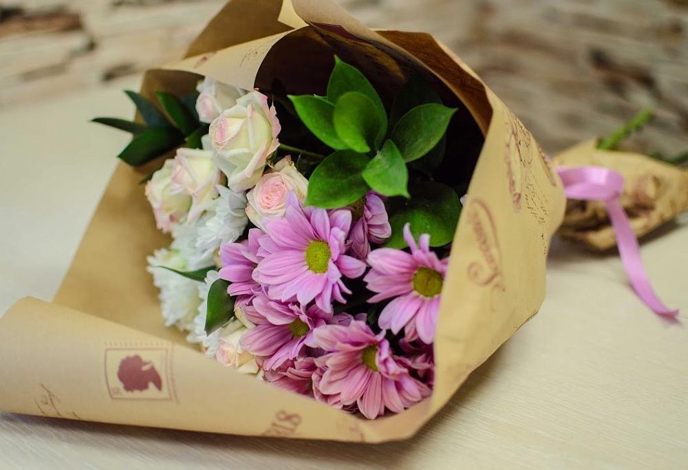 Букет цветов из: Розы и Хризантемы в Кантемировке