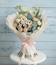 Букет цветов из:  Розы и Лизиантусы #REPLACE_PRED# Кантемировке