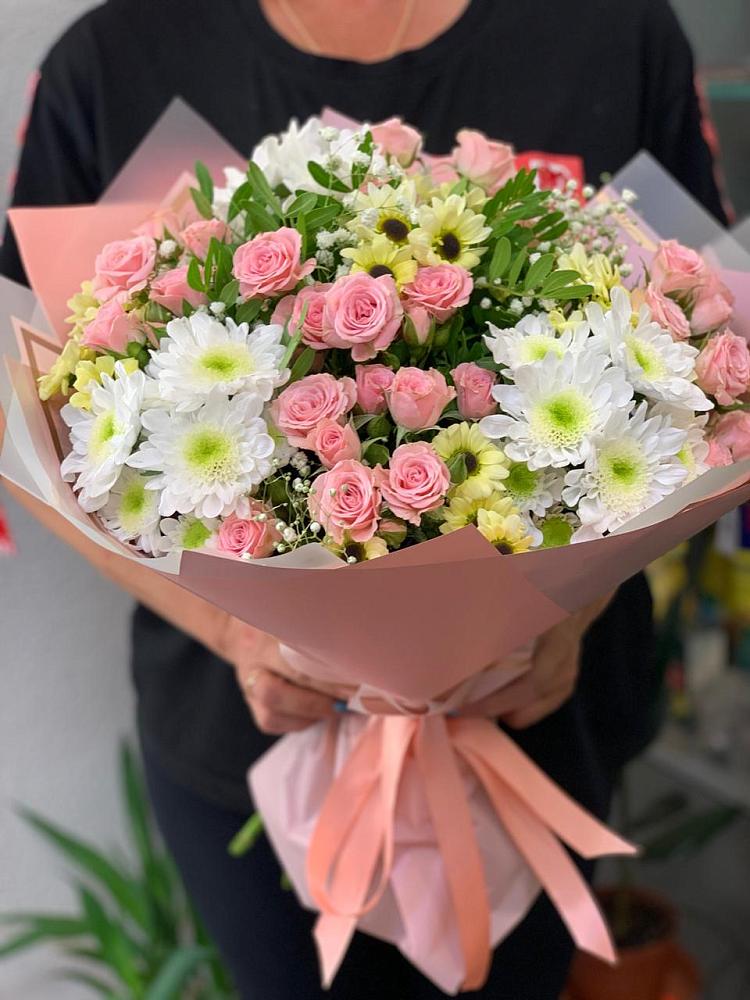Букет цветов из: Розы и Хризантемы в Кантемировке