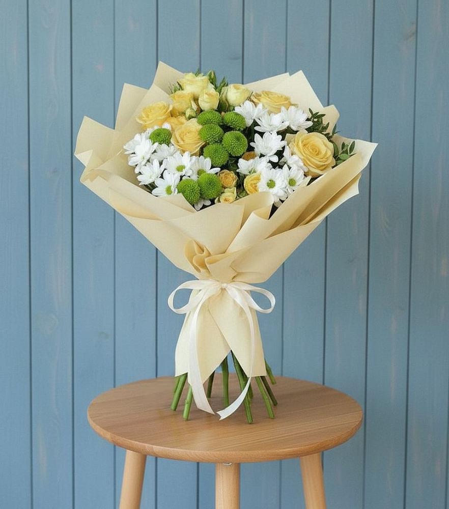 Букет цветов из: Хризантемы и Розы в Кантемировке