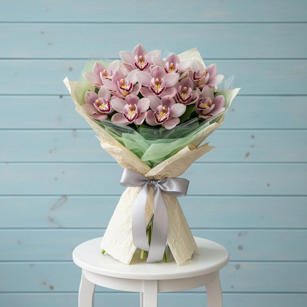 Букет цветов из: Орхидеи и Розы в Кантемировке