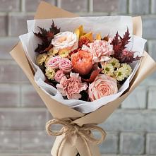 Букет цветов из:  Гвоздики, Хризантемы и Розы в Кантемировке