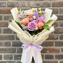 Букет цветов из:  Лизиантусы и Розы #REPLACE_PRED# Кантемировке