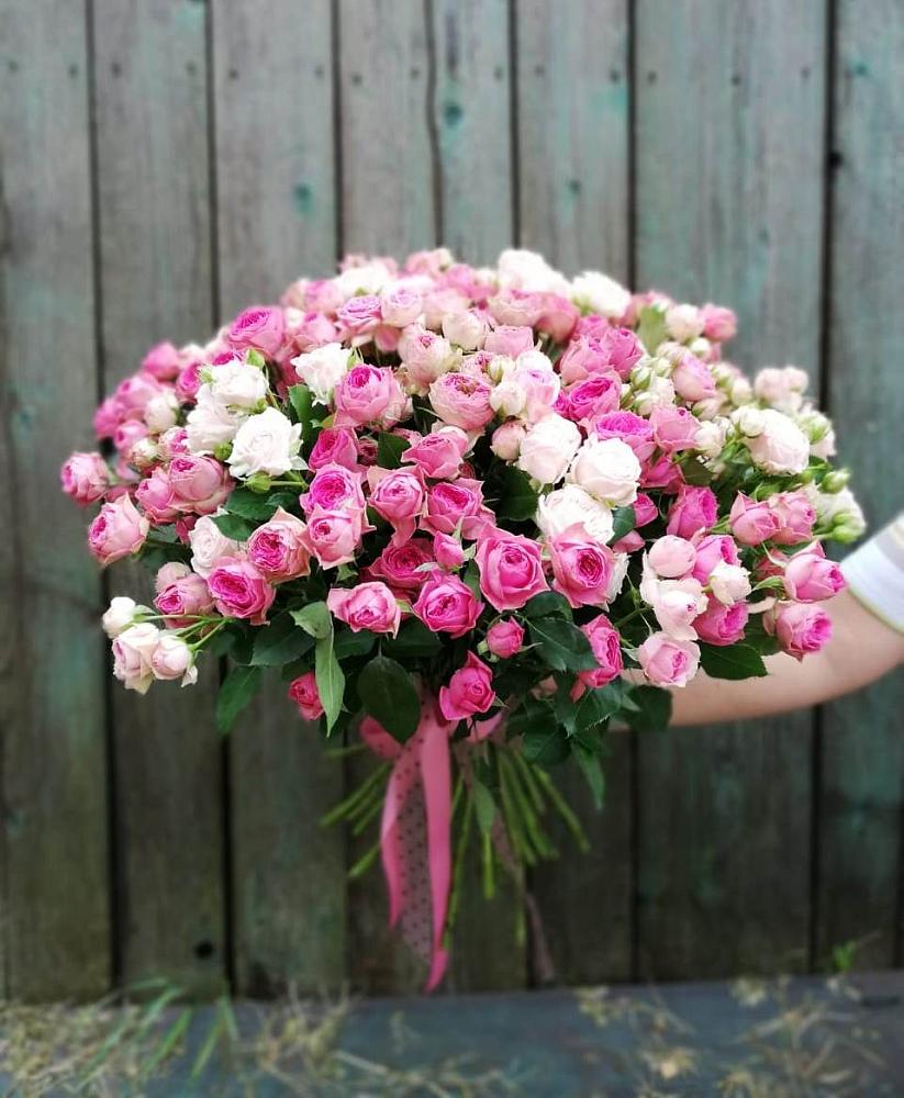 Букет Розовые кустовые розы Натали и Лав Лидия в Кантемировке