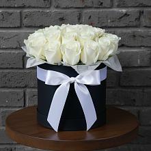 Цветочная композиция из Розы в шляпной коробке в Кантемировке