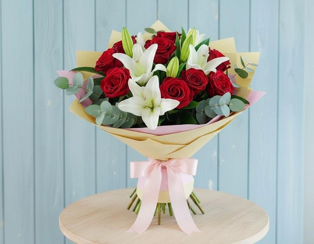 Букет цветов из: Лилии и Розы в Кантемировке